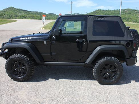 Used 2015 Jeep Wrangler Sport AWD/4WD image 8