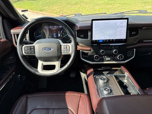 Used 2023 Ford Expedition Max Limited AWD/4WD image 21