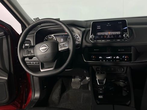 Used 2026 Nissan Rogue SV image 13