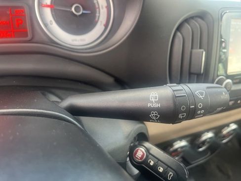 Used 2014 FIAT 500L Lounge image 17