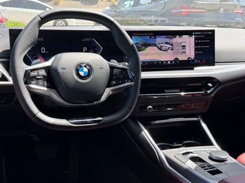 Used 2025 BMW 330i Sedan w/ Convenience Package RWD image 32