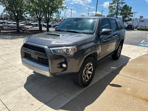 Used 2021 Toyota 4Runner TRD Off-Road Premium AWD/4WD image 2