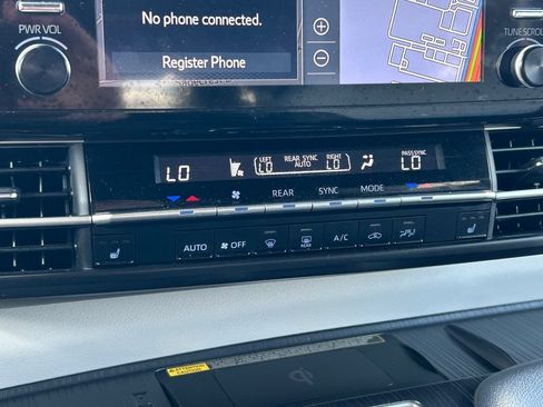 Certified 2024 Toyota Sienna XSE w/ XSE Plus Package AWD/4WD image 37