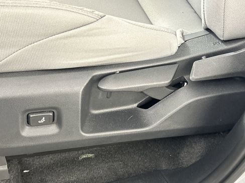 New 2025 Toyota Tacoma SR5 image 18