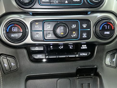 Used 2019 Chevrolet Tahoe LT AWD/4WD image 44