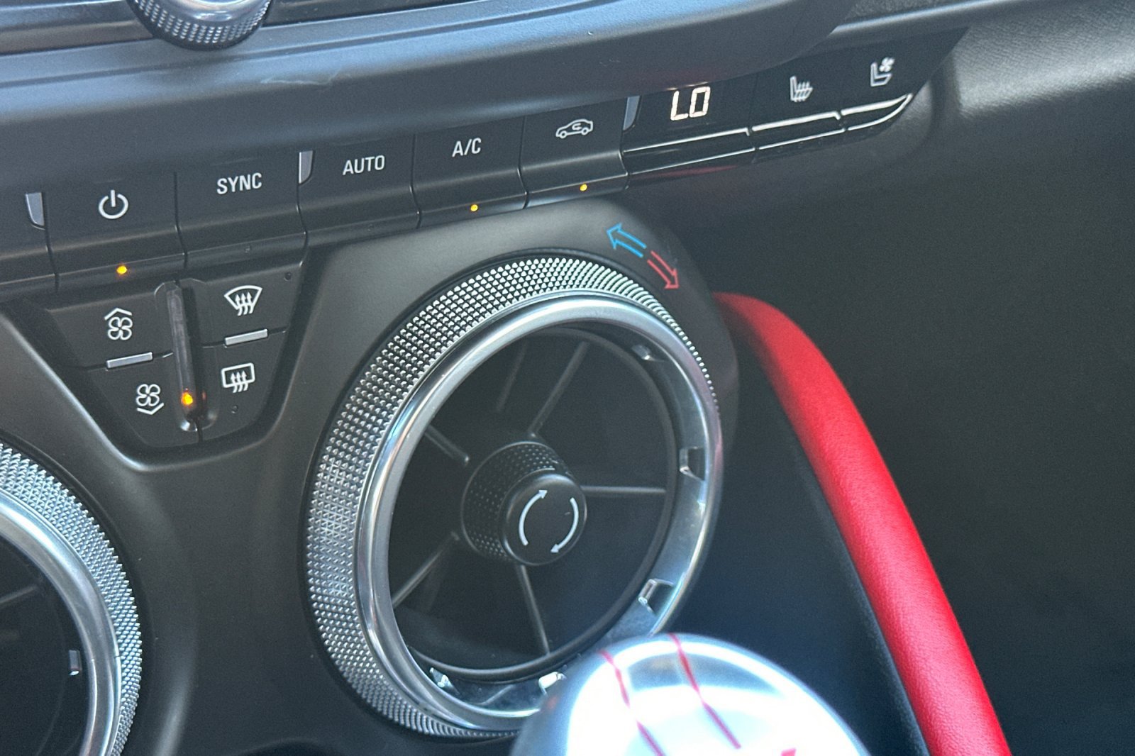 Used 2021 Chevrolet Camaro ZL1 RWD image 29