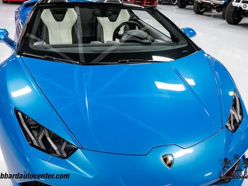 Used 2016 Lamborghini Huracan LP 610-4 image 32