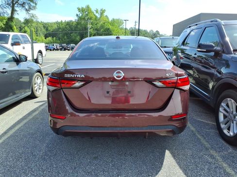 Used 2021 Nissan Sentra SV FWD image 5