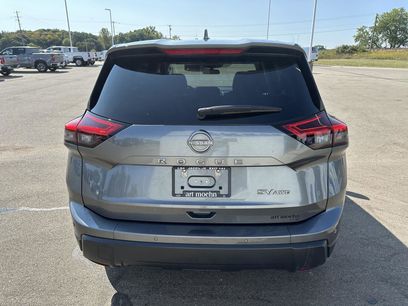 Used 2024 Nissan Rogue SV