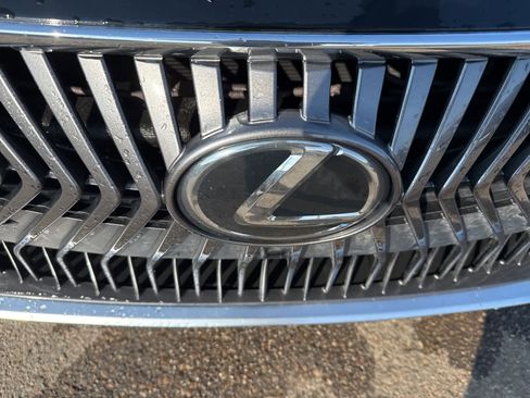 Used 2019 Lexus ES 350 w/ Accessory Package image 11