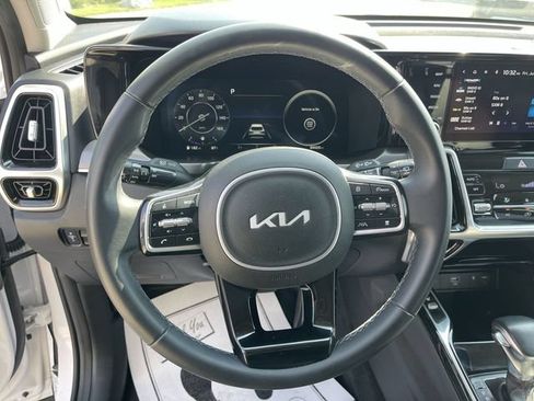 Used 2023 Kia Sorento SX AWD/4WD image 14