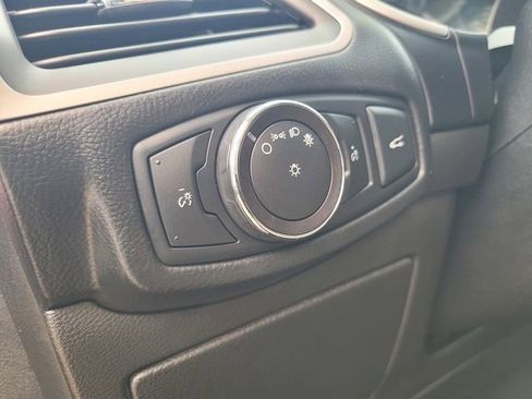 Used 2018 Ford Edge SEL w/ Equipment Group 201A image 17