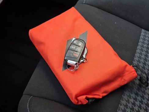 Used 2020 Dodge Charger R/T w/ Performance Handling Group image 33