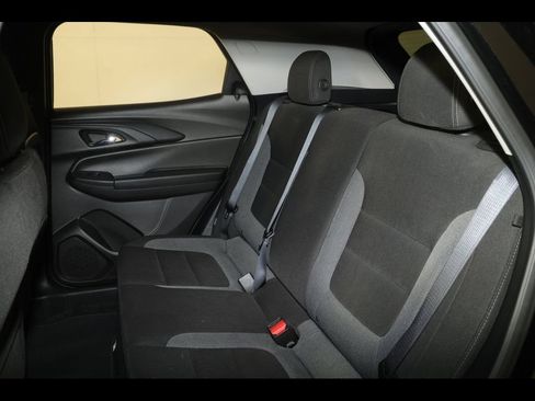 Used 2025 Chevrolet TrailBlazer LT AWD/4WD image 26