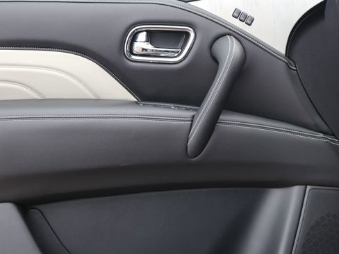 Certified 2019 INFINITI QX80 Limited w/ All-Season Package image 13