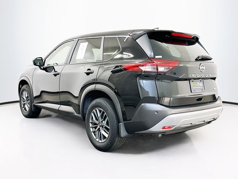Used 2023 Nissan Rogue S AWD/4WD image 5