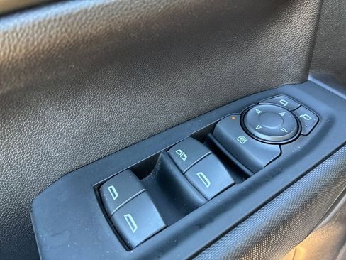 Used 2022 Chevrolet Silverado 1500 Custom image 12