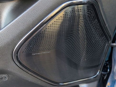 Used 2022 RAM 1500 Limited image 11