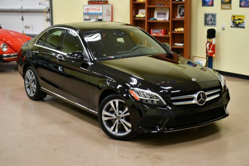Used 2019 Mercedes-Benz C 300 4MATIC Sedan image 2