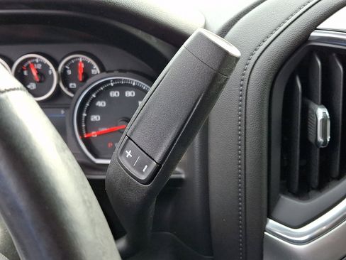 Used 2019 Chevrolet Silverado 1500 RST image 16