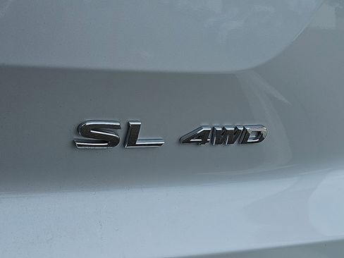 New 2025 Nissan Pathfinder SL image 21