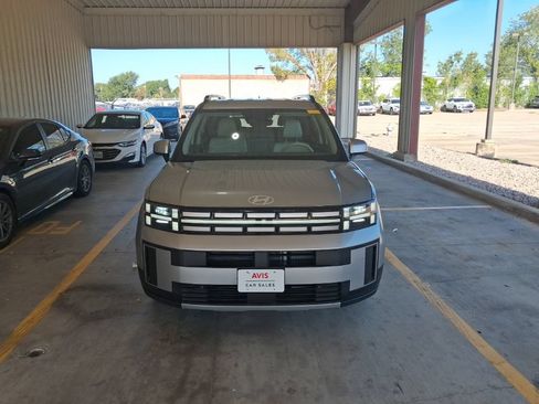 Used 2025 Hyundai Santa Fe SEL FWD image 5