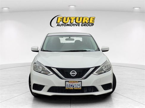 Used 2018 Nissan Sentra S image 2