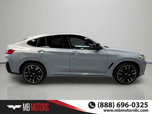 Used 2024 BMW X4 M40i AWD/4WD image 5