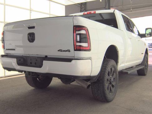 Used 2024 RAM 2500 Laramie w/ Night Edition AWD/4WD image 4