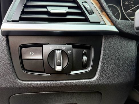 Used 2014 BMW 328d Sedan RWD image 23
