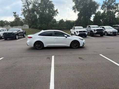 Used 2024 Toyota Corolla SE FWD image 4