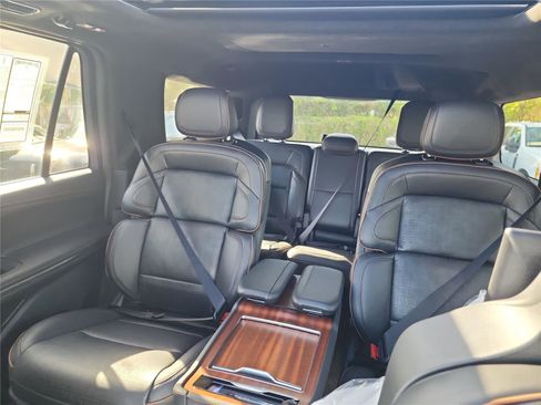 New 2025 Lincoln Navigator Black Label image 15