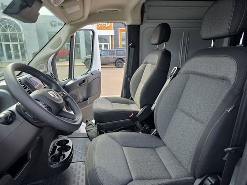 New 2026 RAM ProMaster 2500 w/ Convenience Group image 13