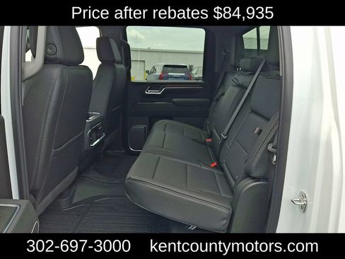 New 2026 GMC Sierra 3500 Denali w/ Denali Reserve Package AWD/4WD image 11