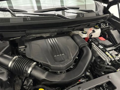Used 2024 Chevrolet Traverse RS AWD/4WD image 82