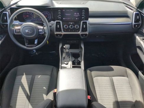 Used 2021 Kia Sorento LX image 14