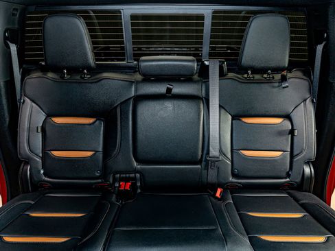 Used 2024 GMC Sierra 3500 AT4 w/ AT4 Premium Plus Package image 26