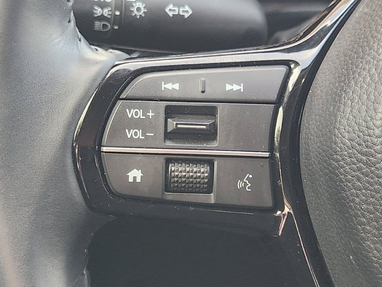 Used 2024 Honda CR-V EX-L image 27