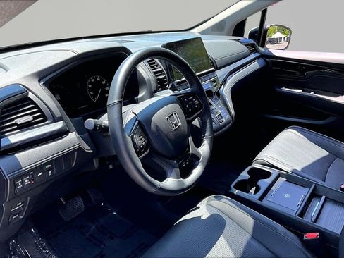 Used 2025 Honda Odyssey Elite image 14