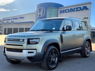 Used 2020 Land Rover Defender 110 HSE video 1