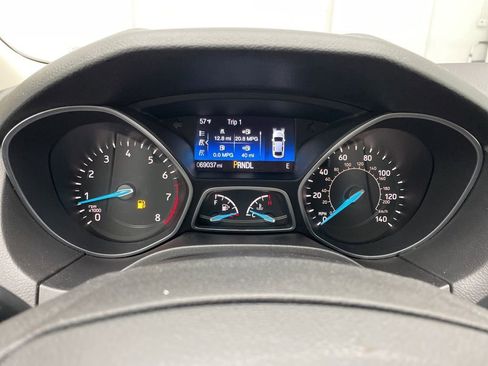 Used 2017 Ford Focus SE image 28