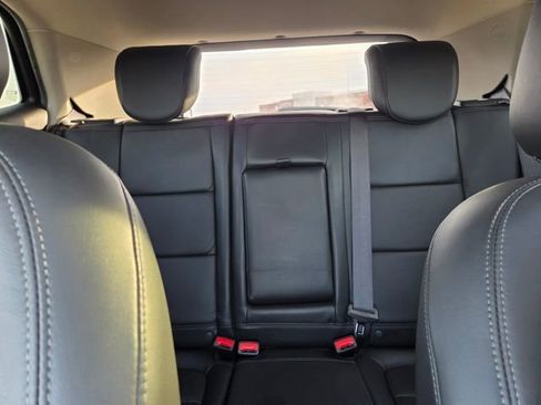 Used 2019 Buick Encore Essence AWD/4WD image 37