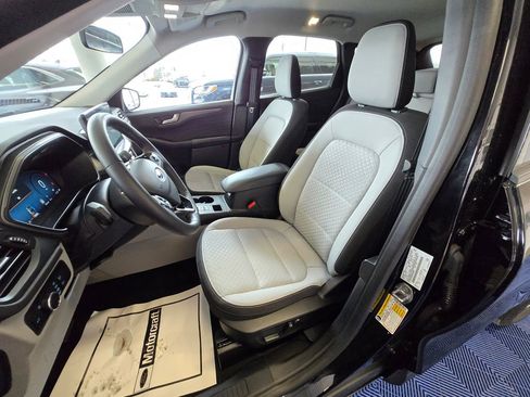 Used 2023 Ford Escape Active w/ Tech Pack #2 image 11