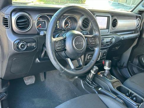Certified 2020 Jeep Wrangler Sport image 44