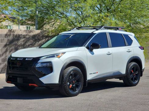 Used 2026 Nissan Rogue SV w/ Rock Creek Premium Package image 5