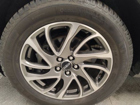 Used 2020 Lincoln Corsair AWD w/ Equipment Group 101A image 31