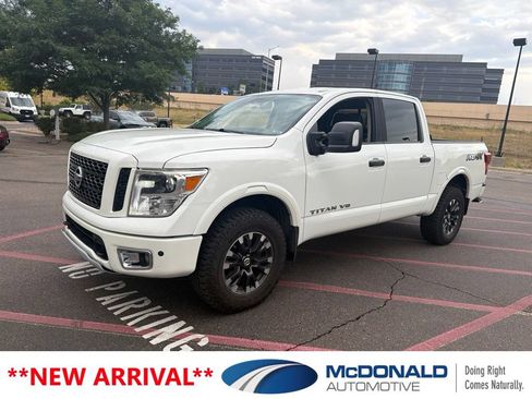 Used 2018 Nissan Titan PRO-4X w/ Pro-4x Convenience Package AWD/4WD image 1