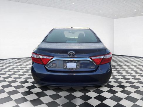 Used 2015 Toyota Camry LE FWD image 5