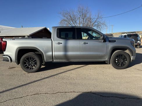 Used 2025 GMC Sierra 1500 Elevation w/ Preferred Package image 8