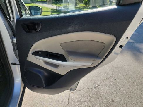 Used 2021 Ford EcoSport S image 31